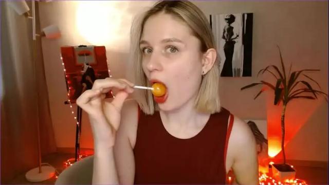 Image 11 of charming_beauty Stream on Chaturbate on 6 days ago