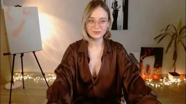 Image 7 of charming_beauty Stream on Chaturbate on 2 months ago