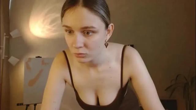 Image 2 of charming_beauty Stream on Chaturbate on 2 months ago