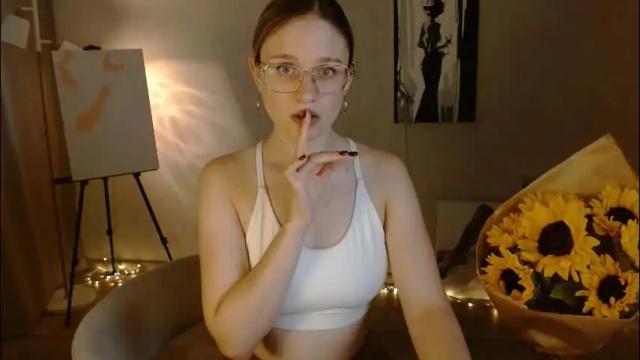 Image 3 of charming_beauty Stream on Chaturbate on 1 month ago