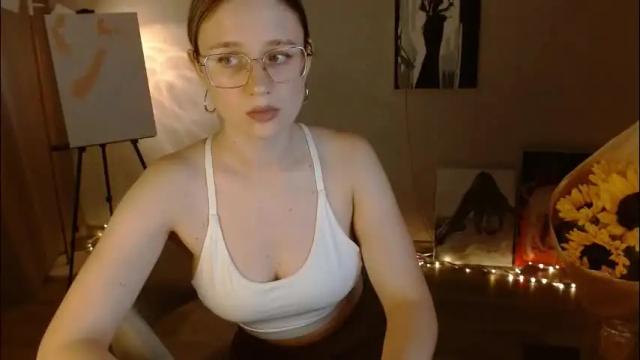 Image 8 of charming_beauty Stream on Chaturbate on 1 month ago