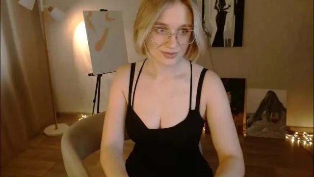 Image 10 of charming_beauty Stream on Chaturbate on 1 month ago