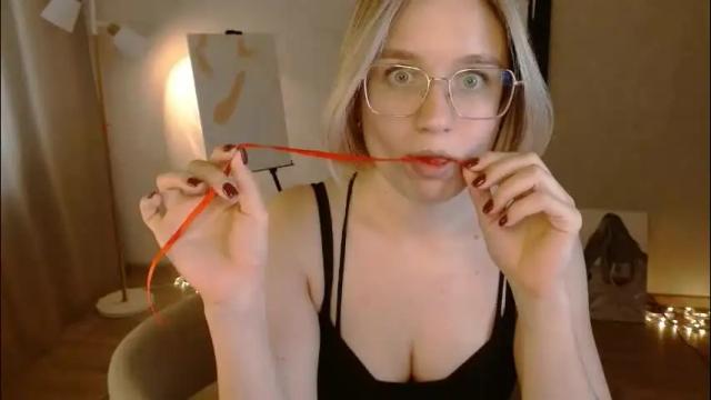 Image 8 of charming_beauty Stream on Chaturbate on 1 month ago