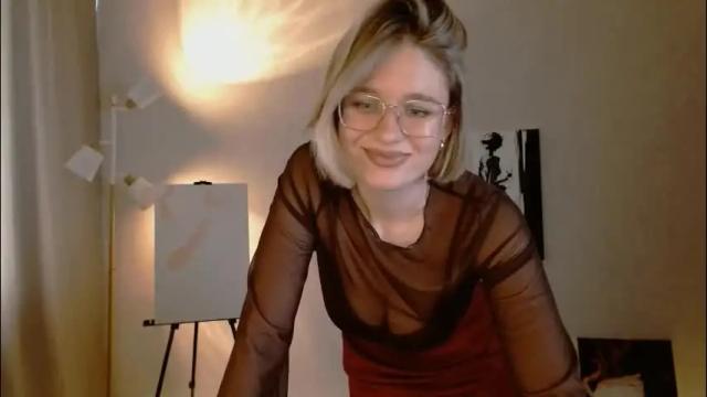 Image 10 of charming_beauty Stream on Chaturbate on 1 month ago