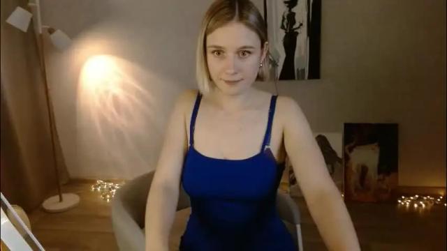 Image 4 of charming_beauty Stream on Chaturbate on 29 days ago
