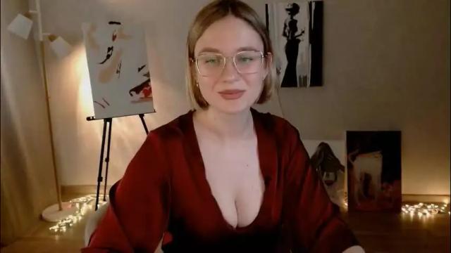 Image 10 of charming_beauty Stream on Chaturbate on 23 days ago