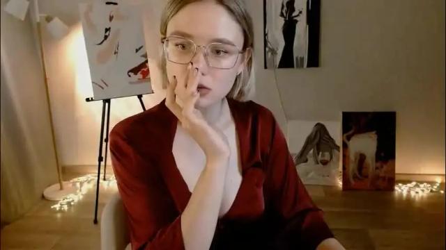 Image 3 of charming_beauty Stream on Chaturbate on 23 days ago