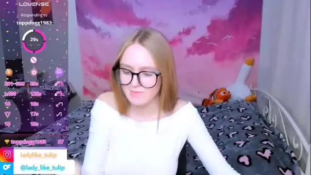 Image 3 of charming_berry_ Stream on Chaturbate on 2 months ago