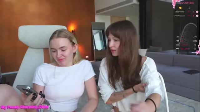 Image 8 of charming_daisy Stream on Chaturbate on 2 months ago