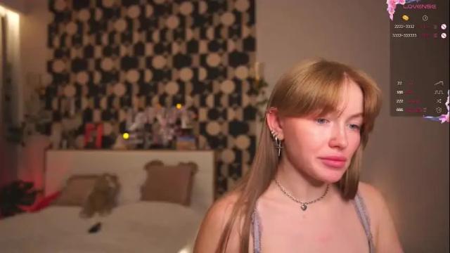 Image 7 of charming_daisy Stream on Chaturbate on 1 month ago