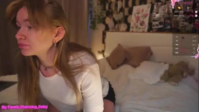 Image 4 of charming_daisy Stream on Chaturbate on 29 days ago