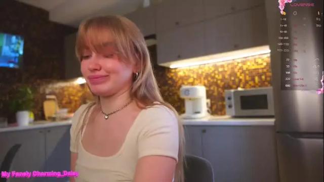 Image 3 of charming_daisy Stream on Chaturbate on 10 days ago