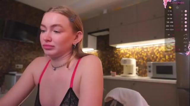 Image 7 of charming_daisy Stream on Chaturbate on 5 days ago