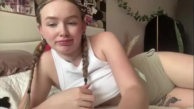 Thumbnail 2, charming_daisy's Stream at Chaturbate, 1 day ago