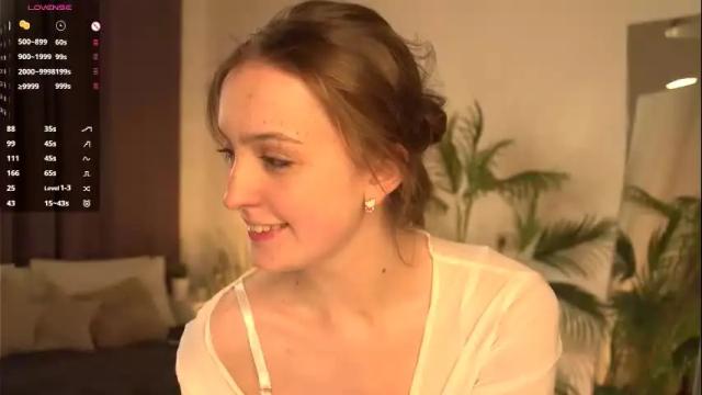 Image 12 of charming_flower Stream on Chaturbate on 1 month ago