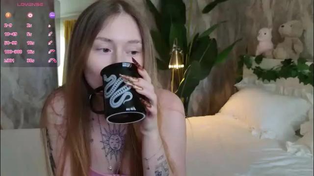 Thumbnail 1, charming_lilly's Stream at Chaturbate, 2 months ago