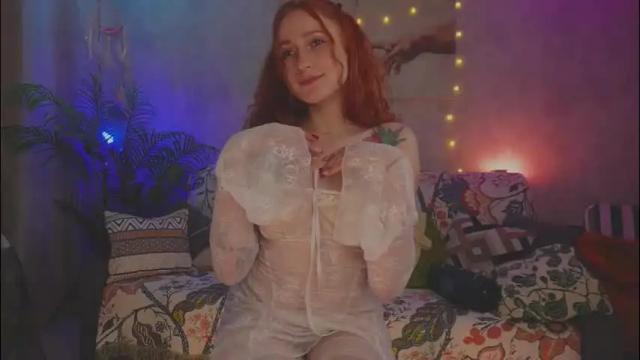 Image 8 of charming_lilly Stream on Chaturbate on 1 month ago