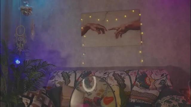 Image 4 of charming_lilly Stream on Chaturbate on 1 month ago