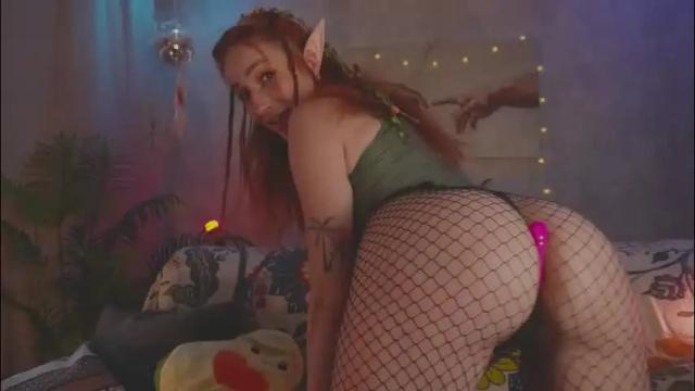 Image 6 of charming_lilly Stream on Chaturbate on 1 month ago