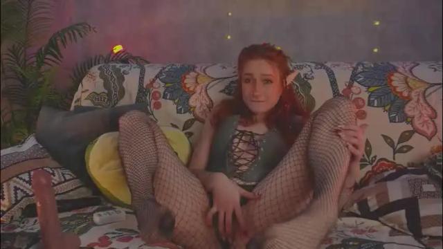 Image 7 of charming_lilly Stream on Chaturbate on 1 month ago