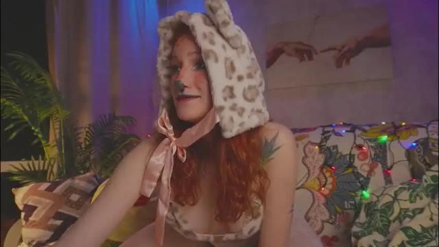 Image 3 of charming_lilly Stream on Chaturbate on 11 days ago