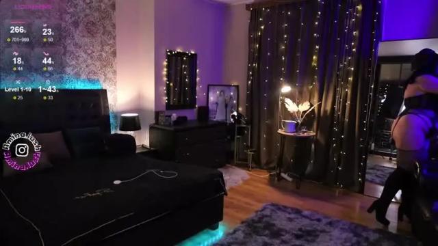 Image 4 of charming_sexuality Stream on Chaturbate on 15 months ago