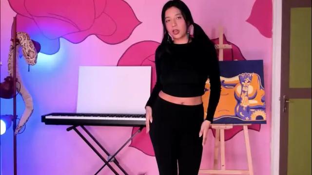 Image 12 of charming_snake_ Stream on Chaturbate on 1 month ago