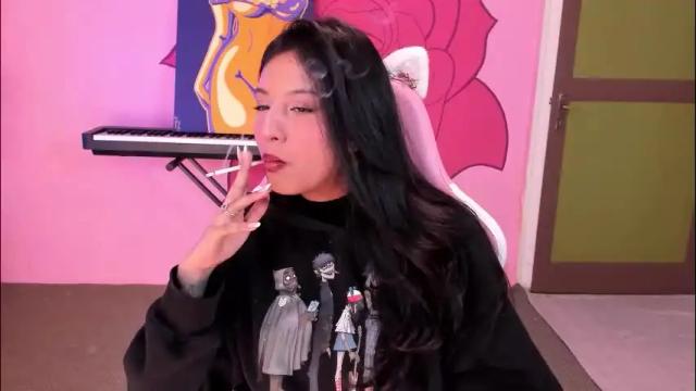 Image 4 of charming_snake_ Stream on Chaturbate on 25 days ago