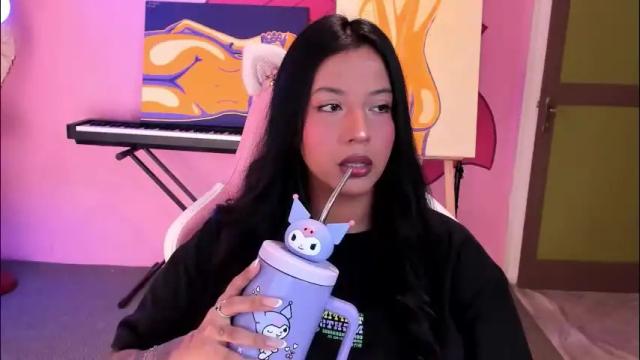 Image 6 of charming_snake_ Stream on Chaturbate on 13 days ago