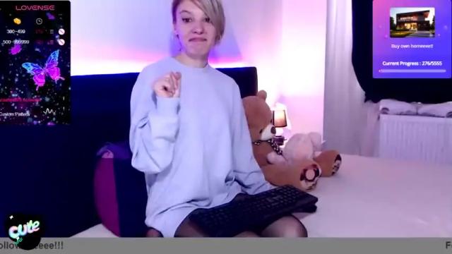 Image 7 of charmyanya1 Stream on Chaturbate on 23 months ago