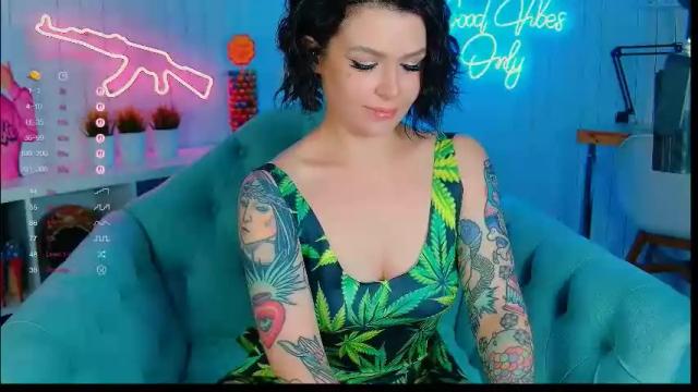 Image 2 of chaturkaterina Stream on Chaturbate on 2 months ago