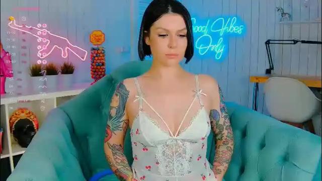 Image 4 of chaturkaterina Stream on Chaturbate on 1 month ago