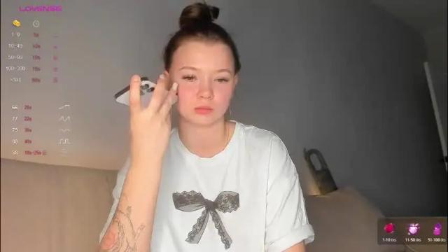 Image 4 of chaturrbaby Stream on Chaturbate on 6 days ago