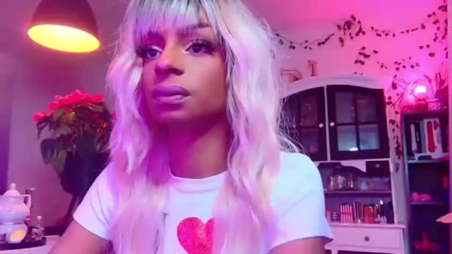 Image 3 of chayennejohnson Stream on Chaturbate on 19 months ago