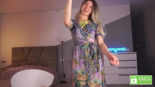 Image 2 of checkmypeach Stream on Chaturbate on 3 days ago