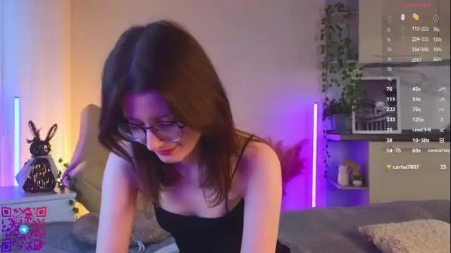 Image 4 of chelseacerys Stream on Chaturbate on 2 months ago