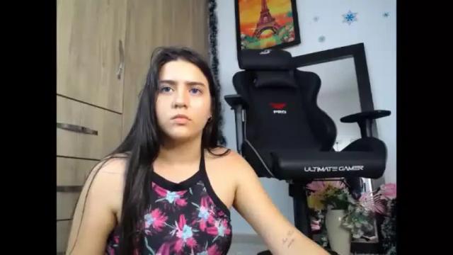 Image 12 of chelssy_12 Stream on Chaturbate on 17 months ago