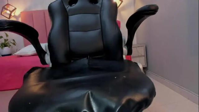 Image 3 of chelsyquinn Stream on Chaturbate on 1 month ago
