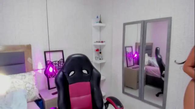 Image 10 of chelsyquinn Stream on Chaturbate on 1 month ago