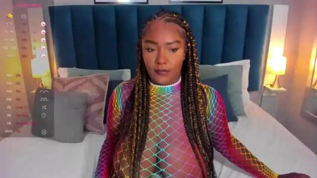 Image 6 of cheneelllorens Stream on Chaturbate on 13 months ago