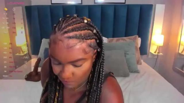 Image 2 of cheneelllorens Stream on Chaturbate on 13 months ago