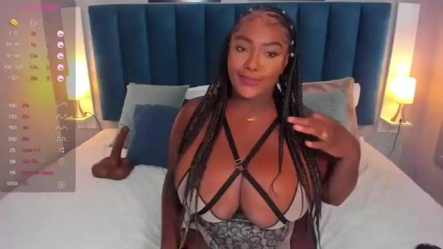 Image 4 of cheneelllorens Stream on Chaturbate on 13 months ago
