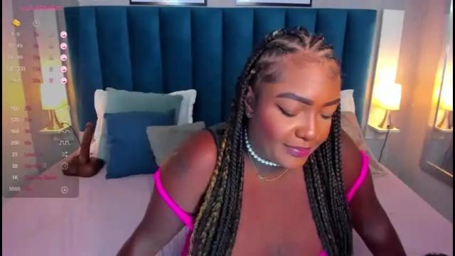 Image 2 of cheneelllorens Stream on Chaturbate on 13 months ago
