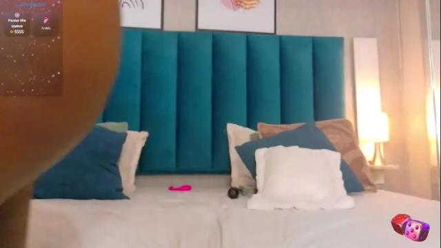 Image 11 of cheneelllorens Stream on Chaturbate on 1 month ago