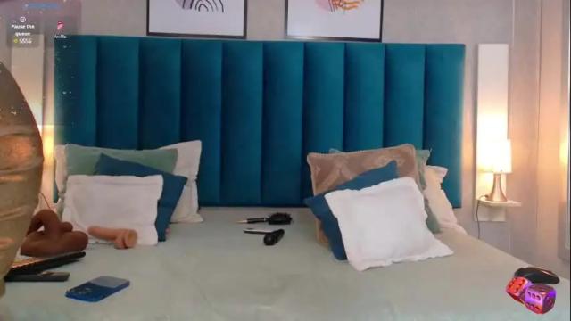 Image 12 of cheneelllorens Stream on Chaturbate on 1 month ago