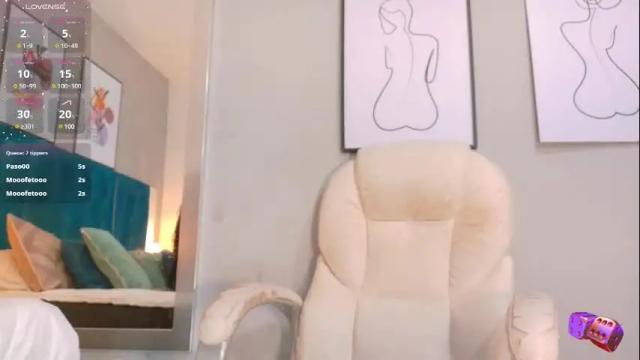 Image 10 of cheneelllorens Stream on Chaturbate on 18 days ago