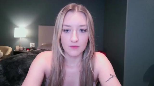 Image 4 of cherie_mochi Stream on Chaturbate on 21 months ago