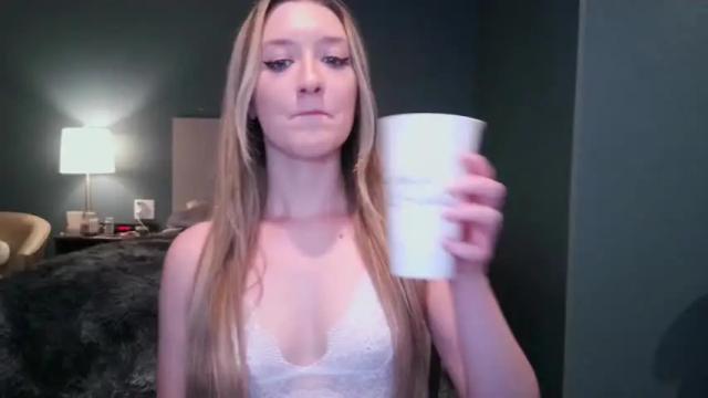 Image 8 of cherie_mochi Stream on Chaturbate on 21 months ago
