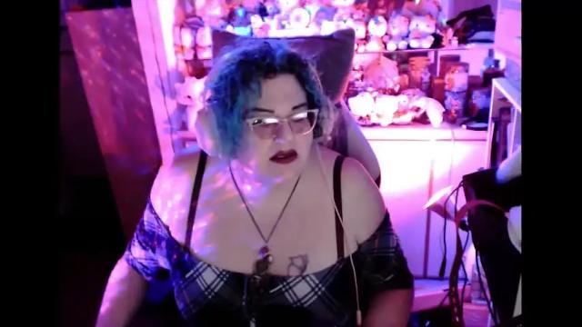 Image 2 of cherielaine Stream on Chaturbate on 1 month ago