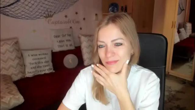 Image 2 of cherish_sia Stream on Chaturbate on 1 month ago